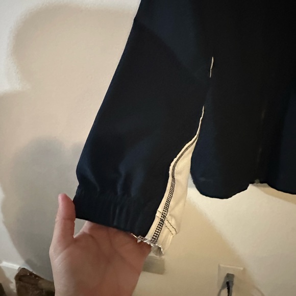 Nike Men’s Dri Fit Lightweight Black Collared White Stripe Jacket Size XL - Picture 7 of 9